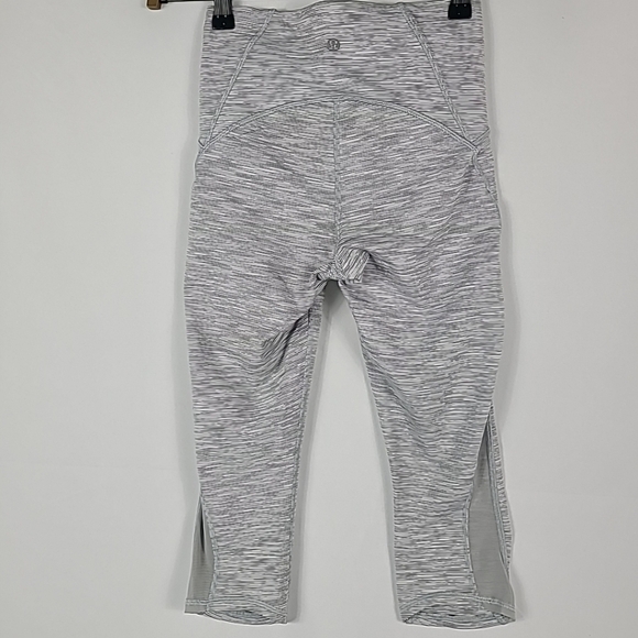 Lululemon Women's Train Times Crop 17" Cropped Leggings  Grey White Stripes Sz 4 - Picture 5 of 7